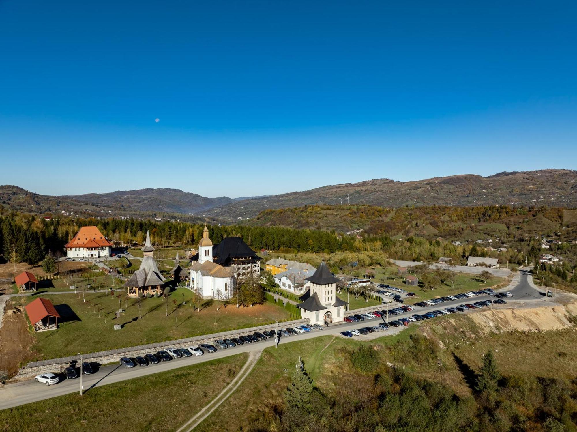 Casa Izvorul Negru Moisei Bed & Breakfast Exterior photo